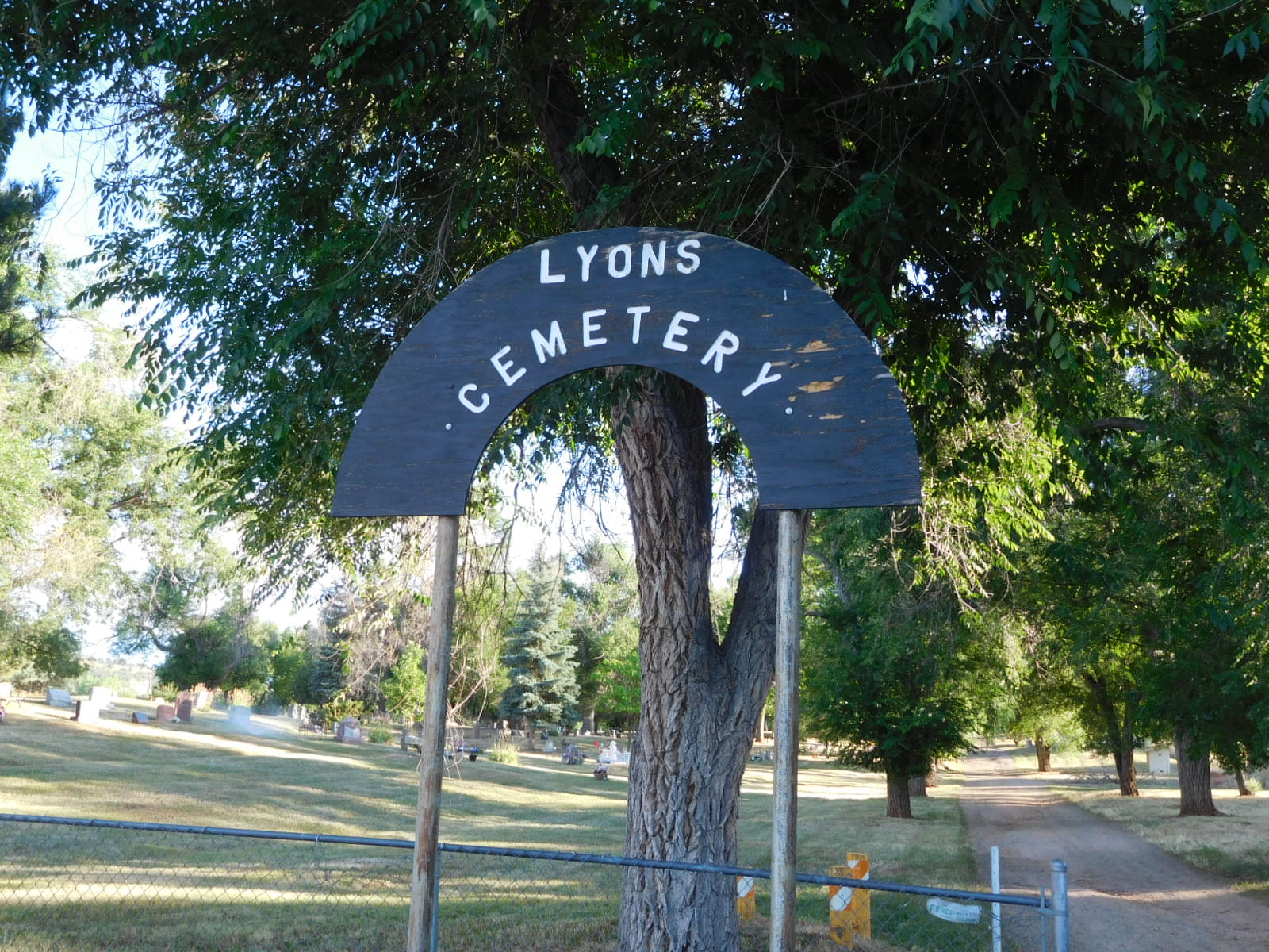 Lyons Cemetery